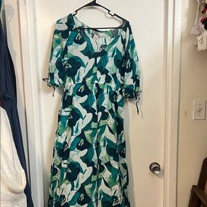 Yireh Green and White Dress